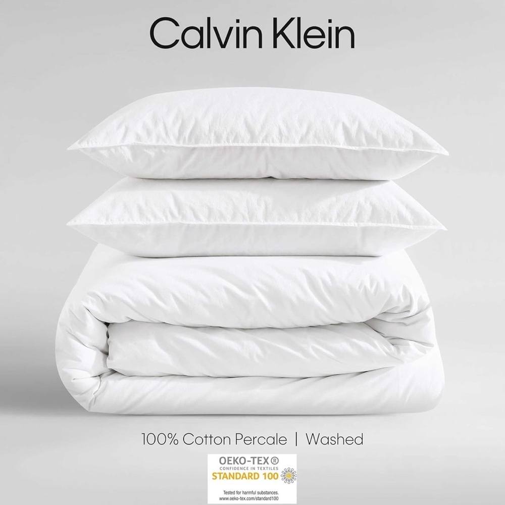 Calvin Klein Queen Duvet Cover Set (3 piece) NWOT